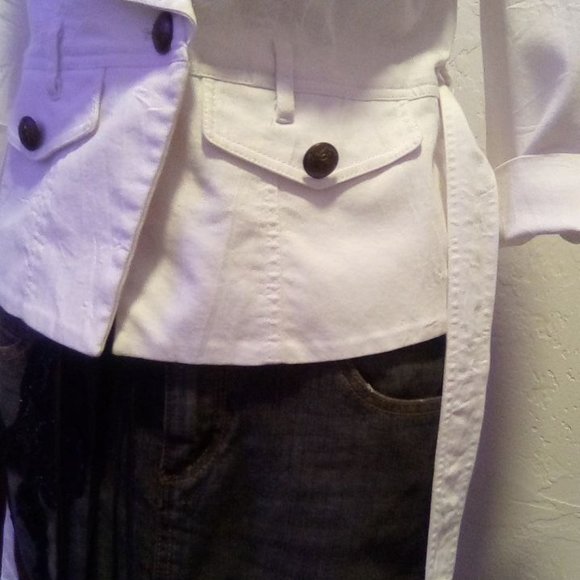 jacket - Picture 3 of 4